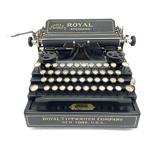 Royal 1 - Typewriterstory